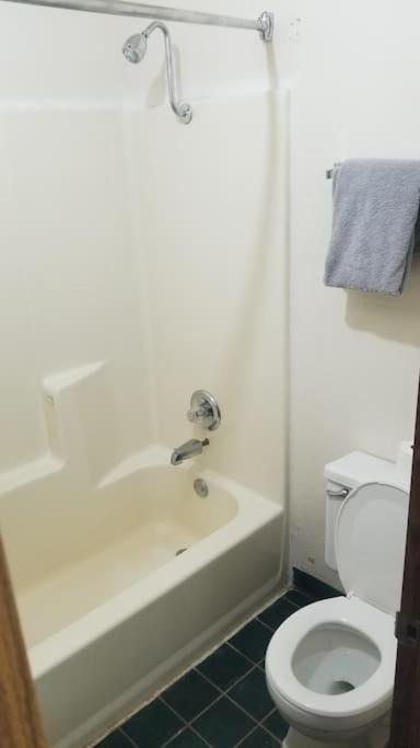 Hotel 2 Queen Beds Hotel Room 212 Booking 斯蒂尔沃特 外观 照片